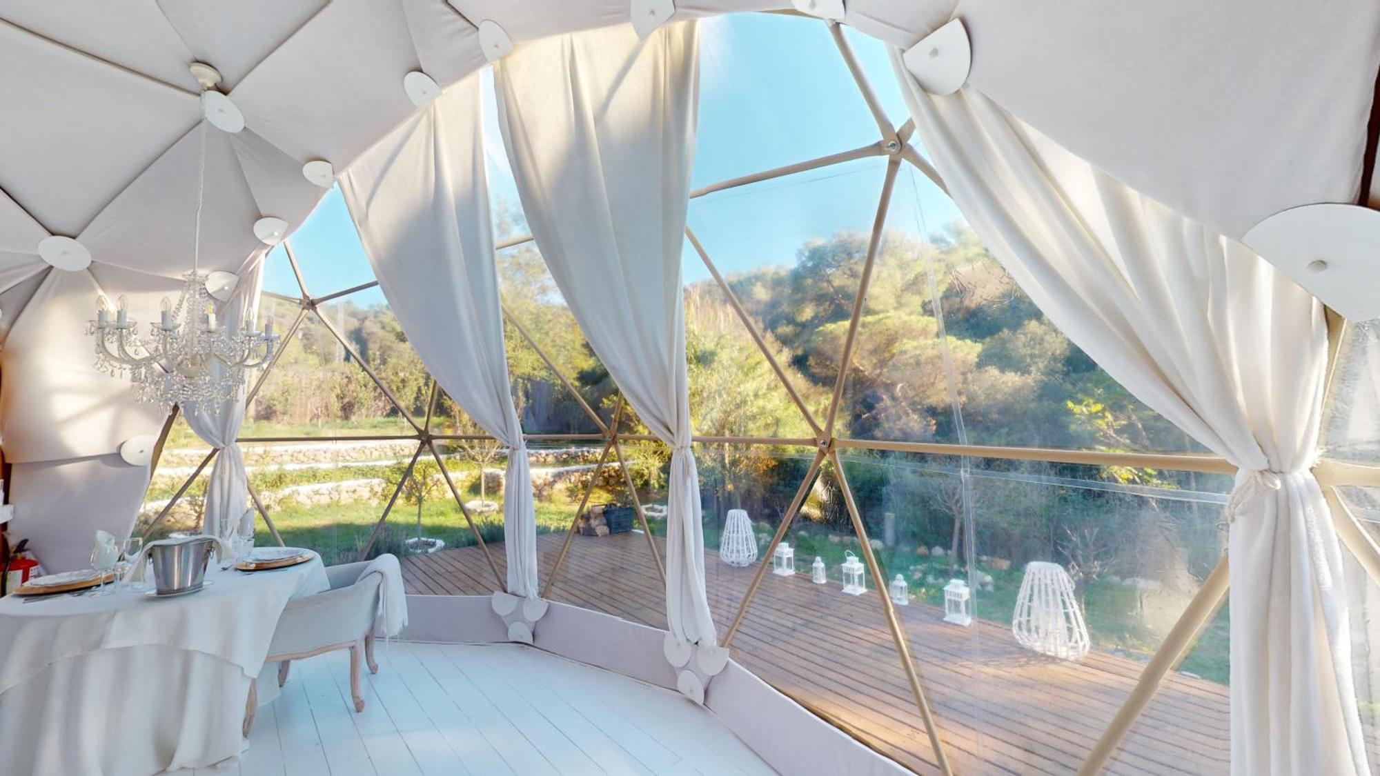 Domo Suites Masia Cal Geperut Badalona Exterior foto