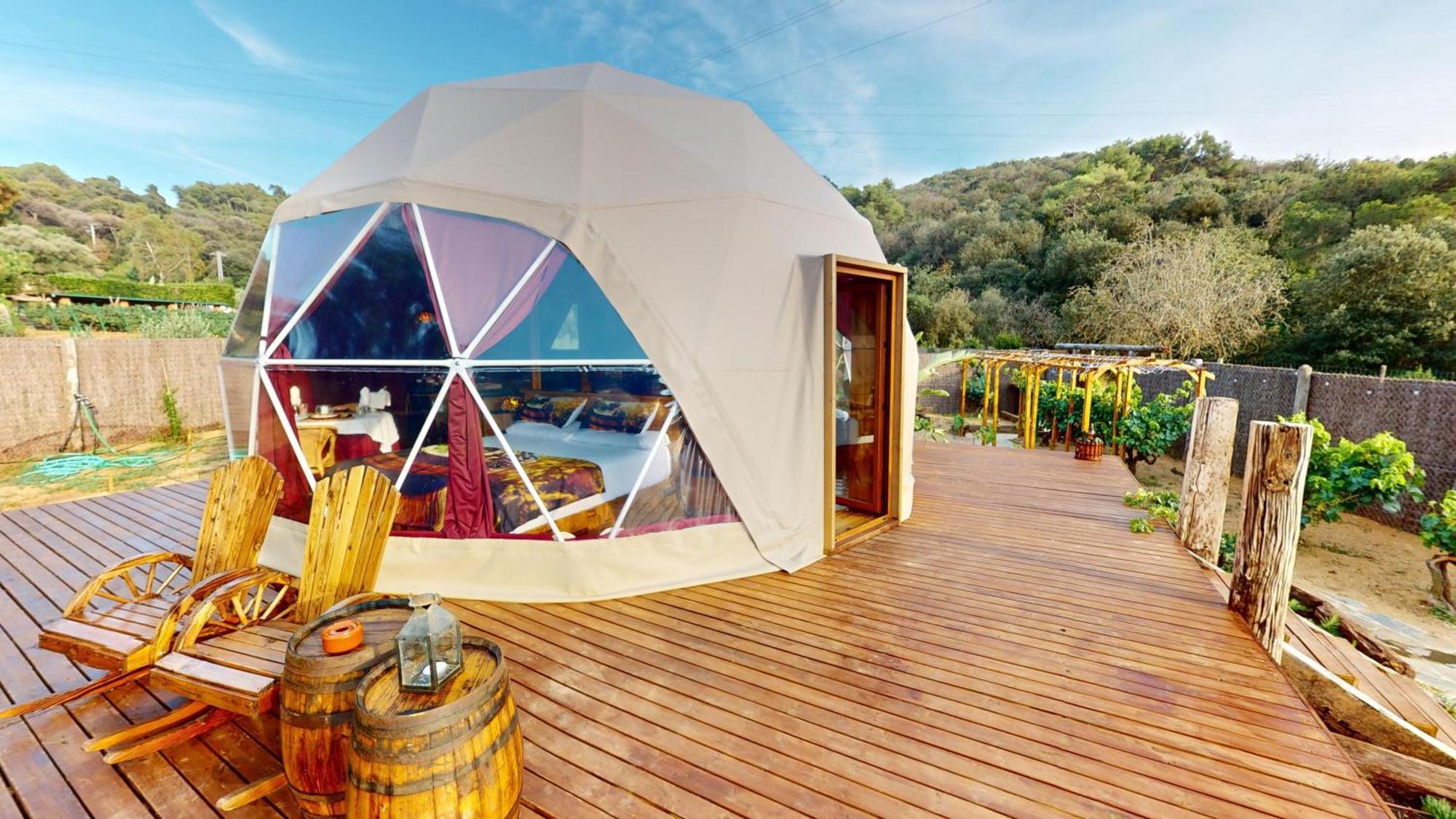 Domo Suites Masia Cal Geperut Badalona Exterior foto